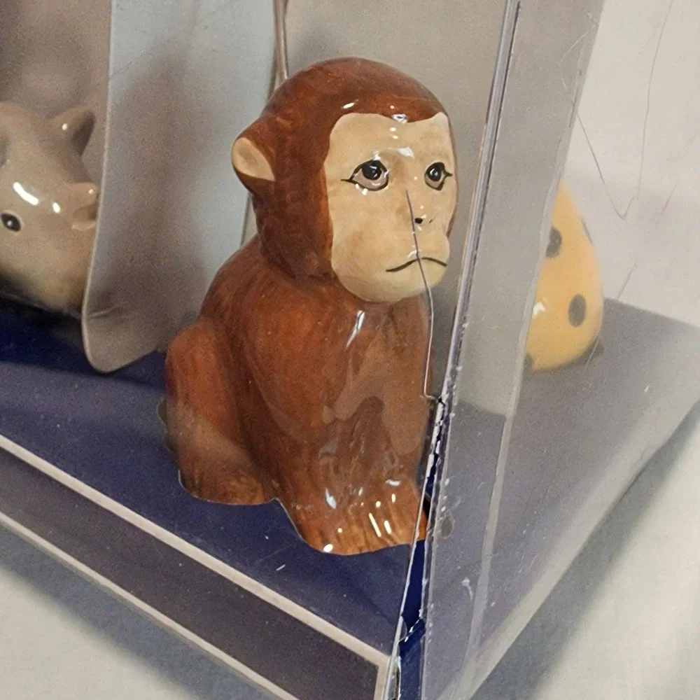Pier 1 Imports Safari Animal Place Card Holders Ceramic Set of 6 NIB 4213945